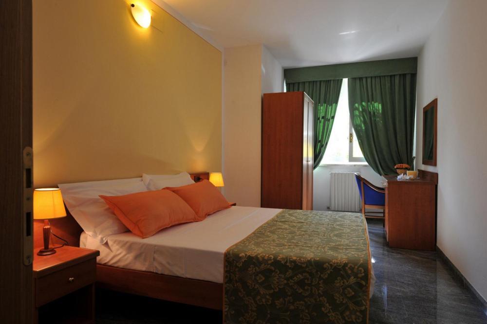 Holiday House Aurora Cortona Værelse billede